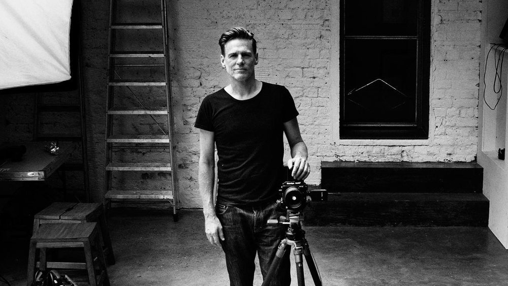 Bryan Adams está fotografando o calendário Pirelli de&nbsp;2022